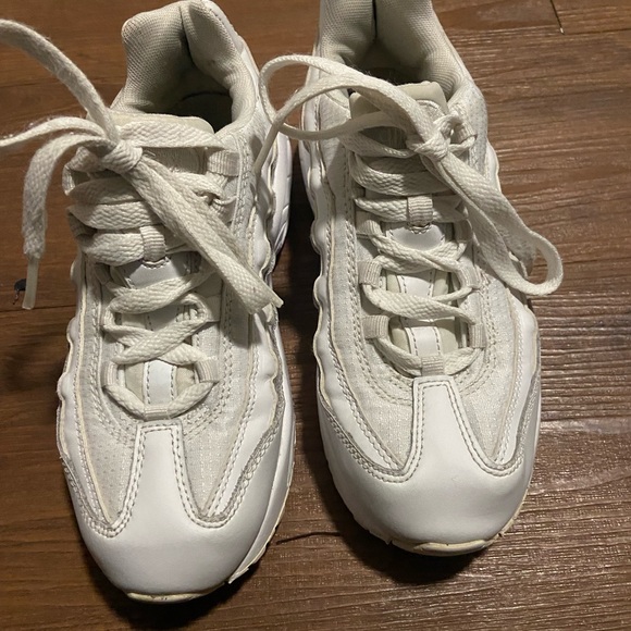 Nike AirMax - Picture 1 of 4